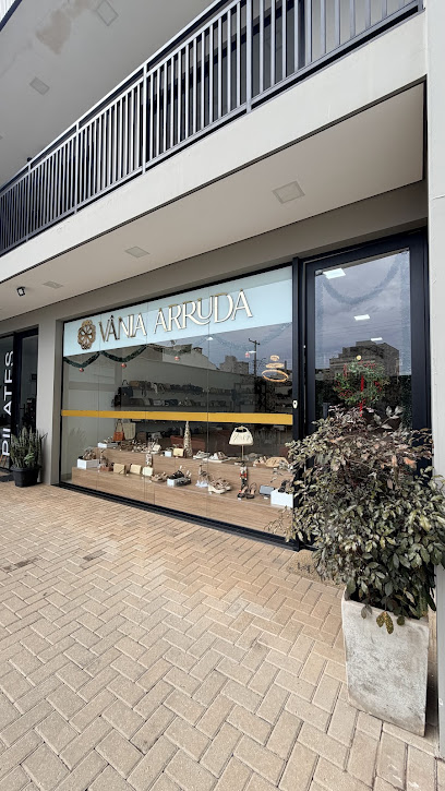 Vânia Arruda Calçados